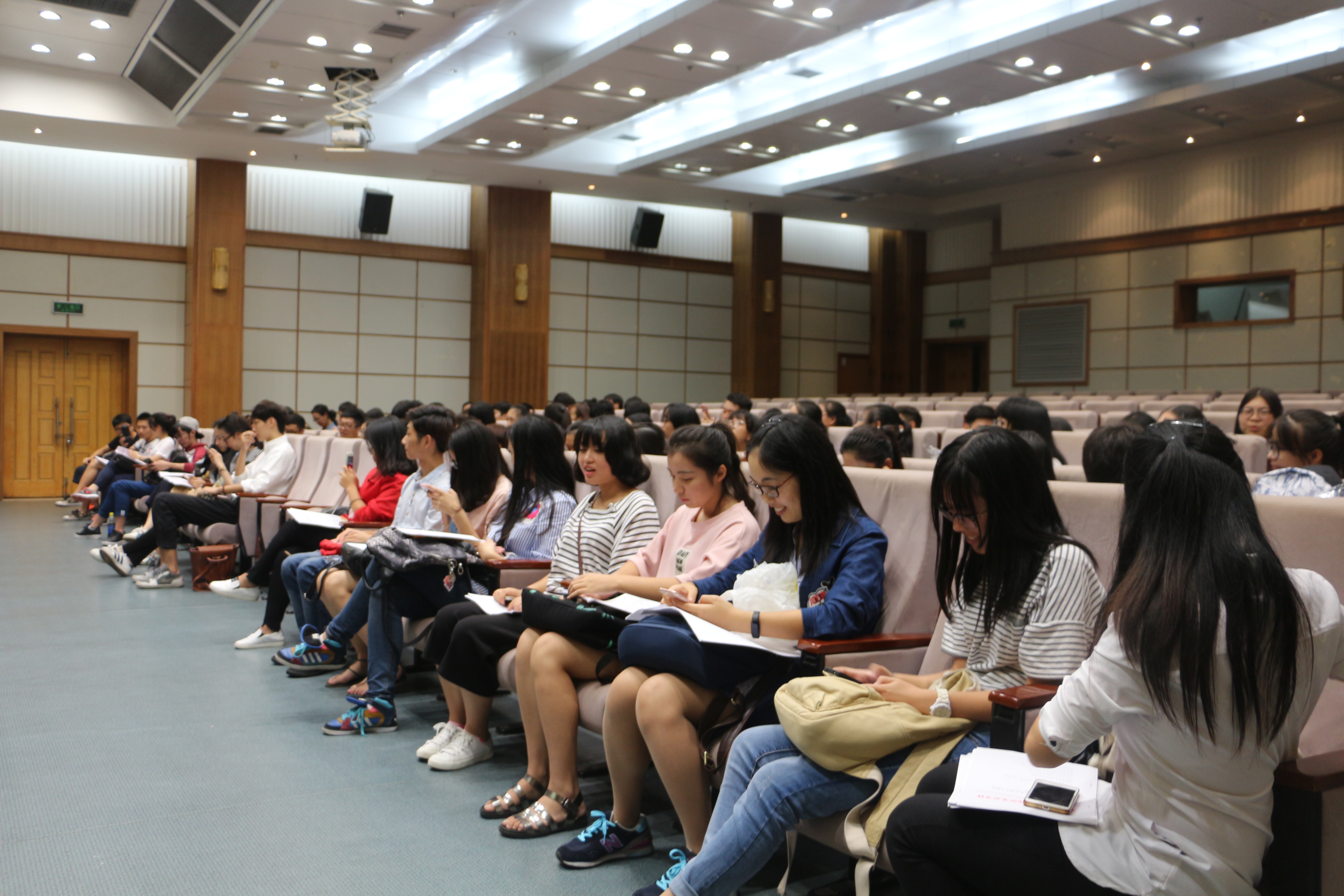 1476177402087055176.jpg 1476177402087055176.jpg